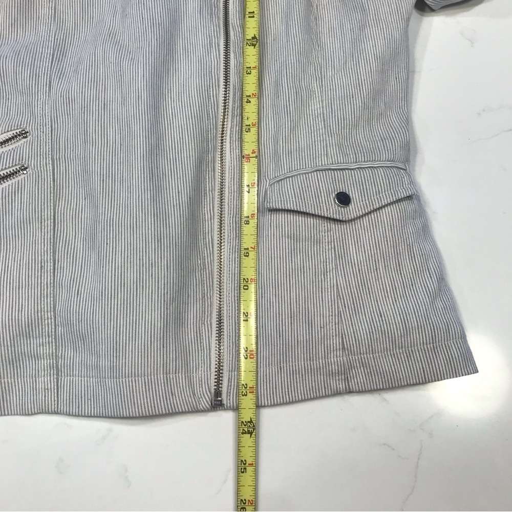 Chelsea28 Gray Pinstripe Peplum Moto jacket - Picture 11 of 11